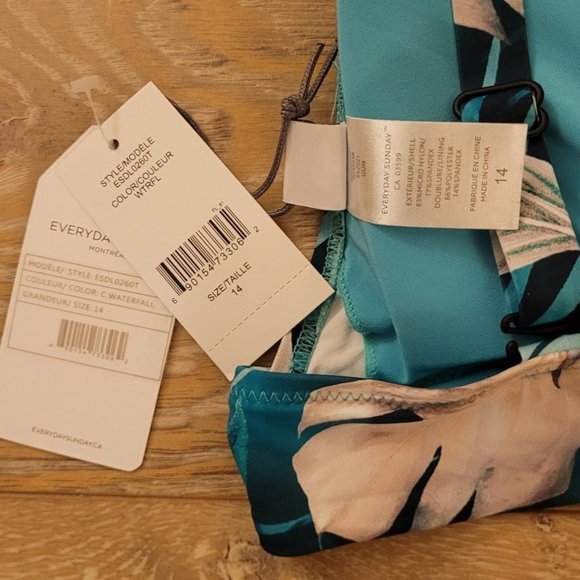 123. Everyday Sunday bikini top. Waterfall. Size 14. NWT - Picture 4 of 4